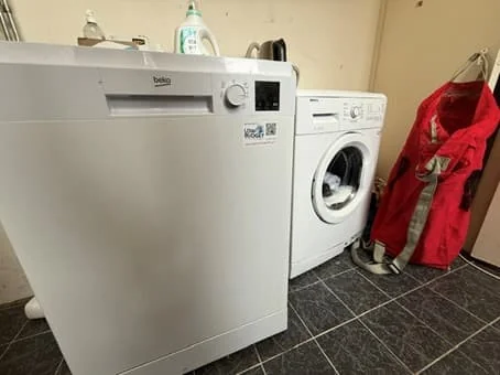 Foto van de Kamer gelegen aan de Nieuwe Ebbingestraat in Groningen