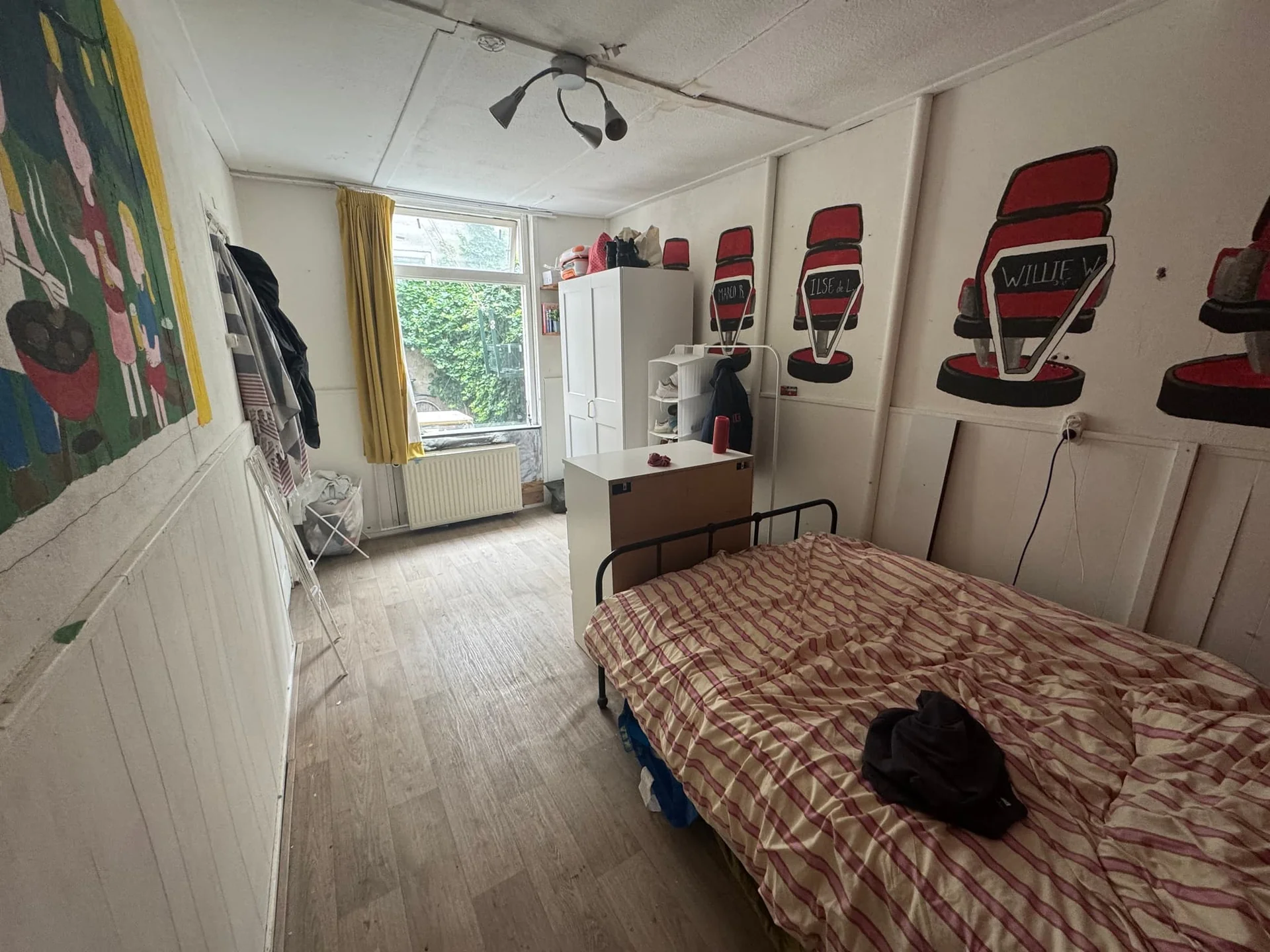 geblurde versie van de foto als achtergrond