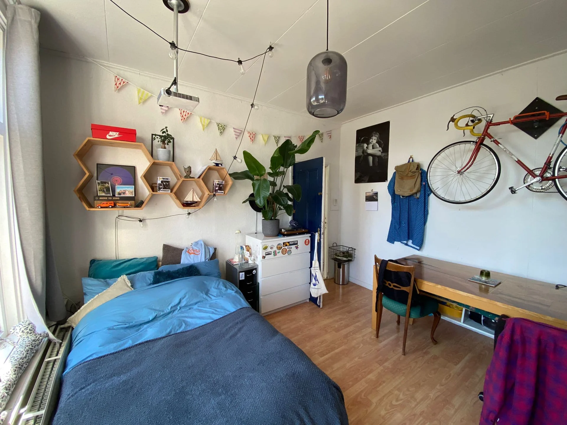 Foto van de Kamer gelegen aan de Gysbert Japicxstraat in Leeuwarden