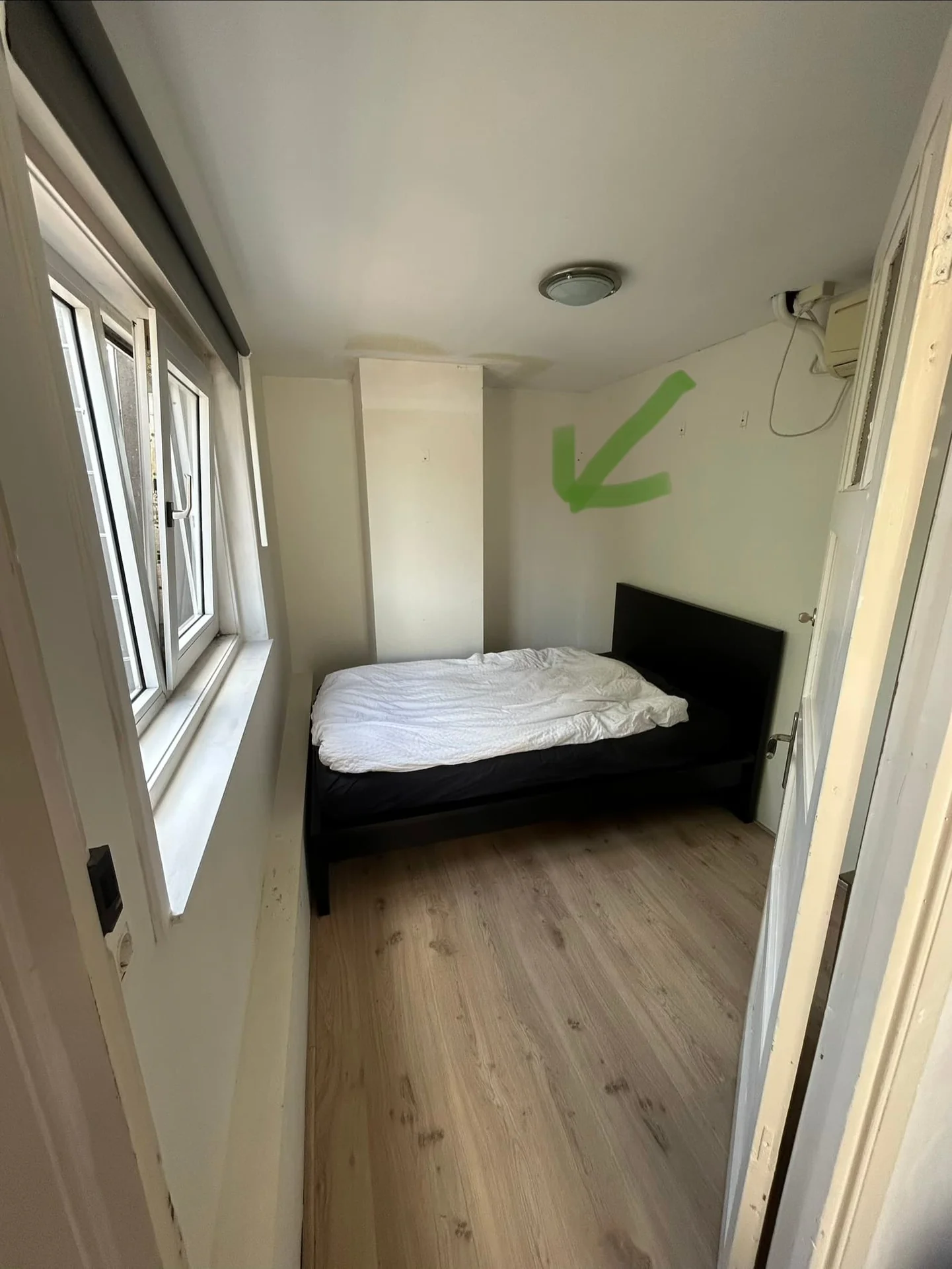 Foto van de Kamer gelegen aan de Paramaribostraat in Amsterdam