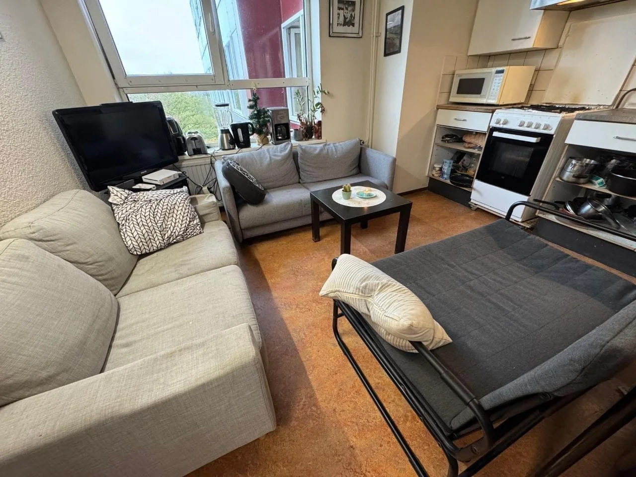geblurde versie van de foto als achtergrond