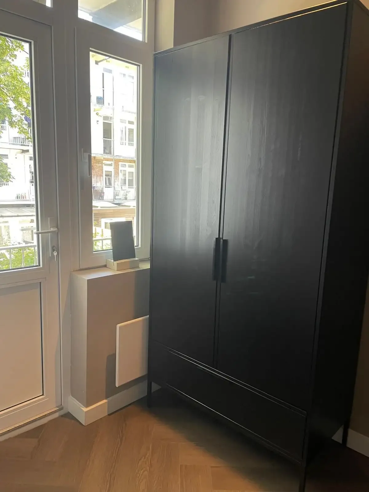 geblurde versie van de foto als achtergrond