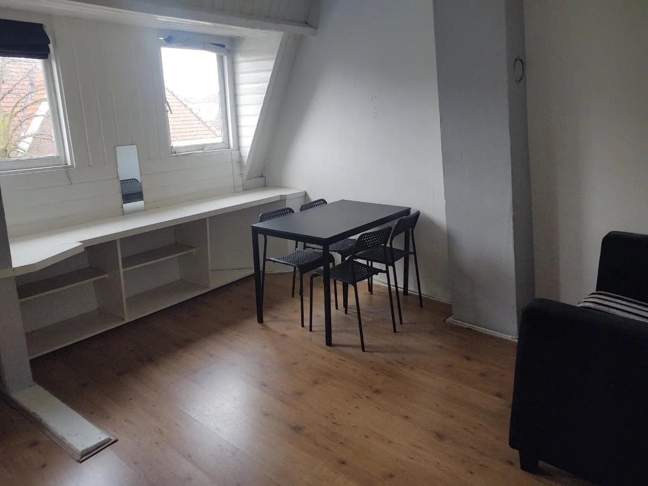 geblurde versie van de foto als achtergrond