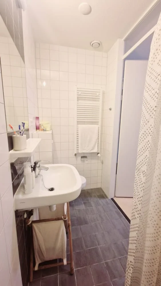 Foto van de Studio gelegen aan de Von Zesenstraat in Amsterdam