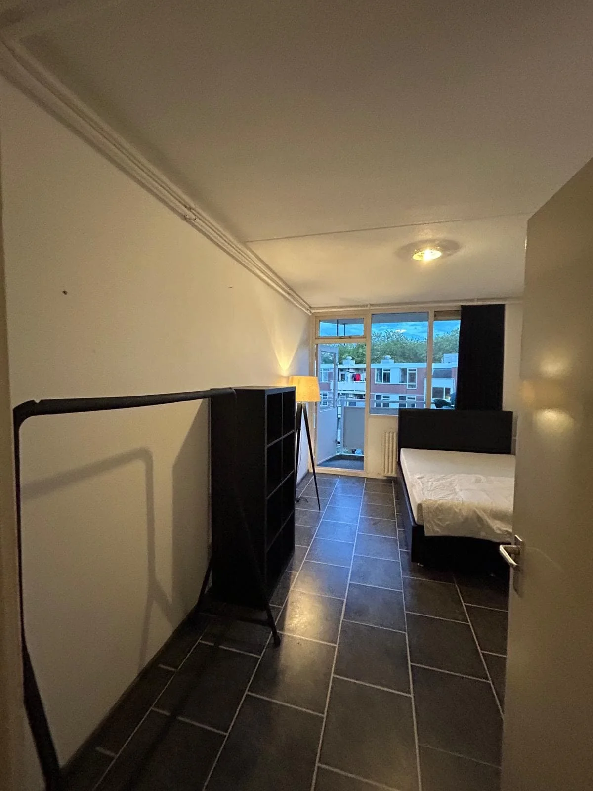 Foto van de Kamer gelegen aan de Riouwstraat in Amsterdam