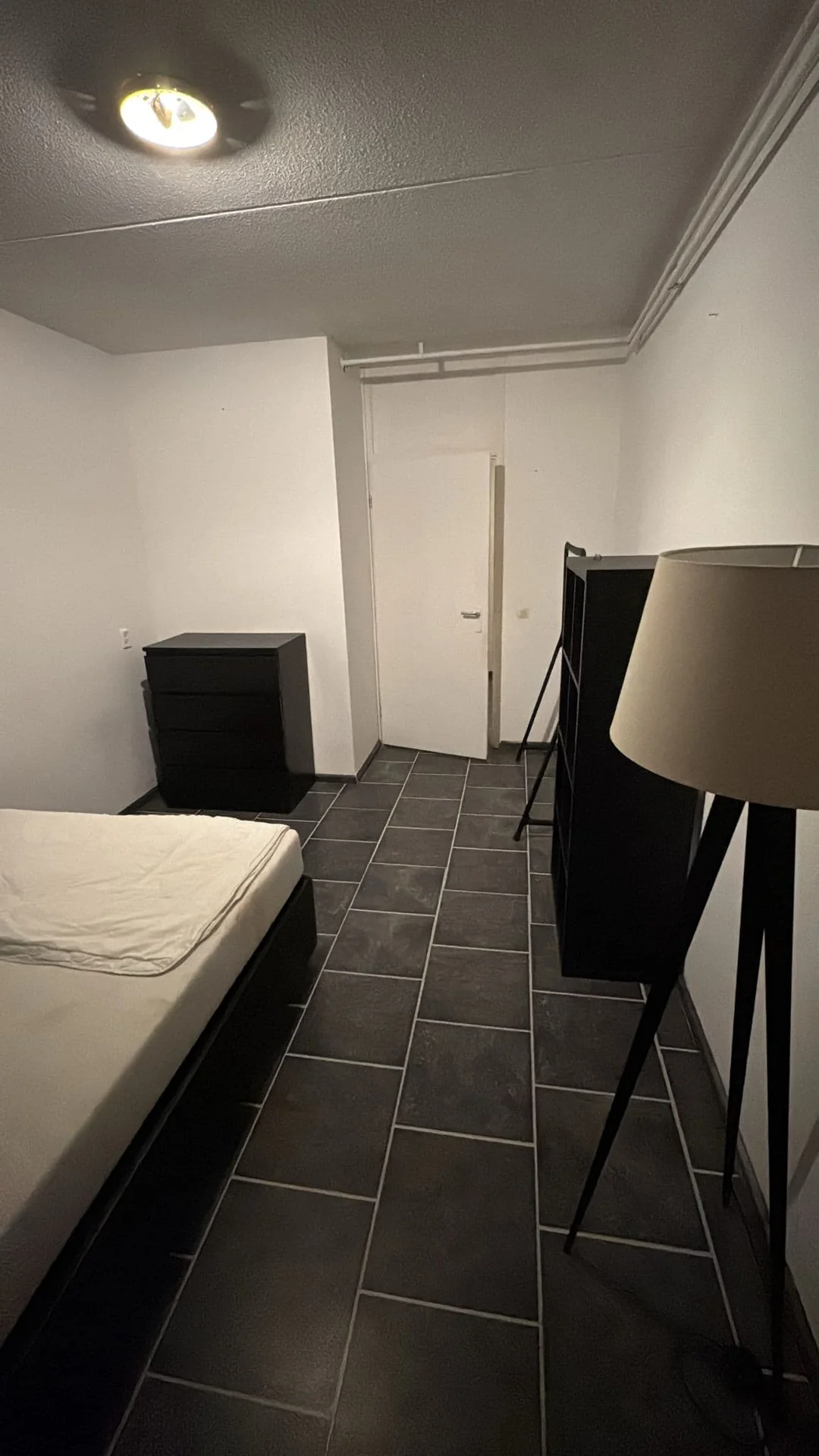 Foto van de Kamer gelegen aan de Riouwstraat in Amsterdam