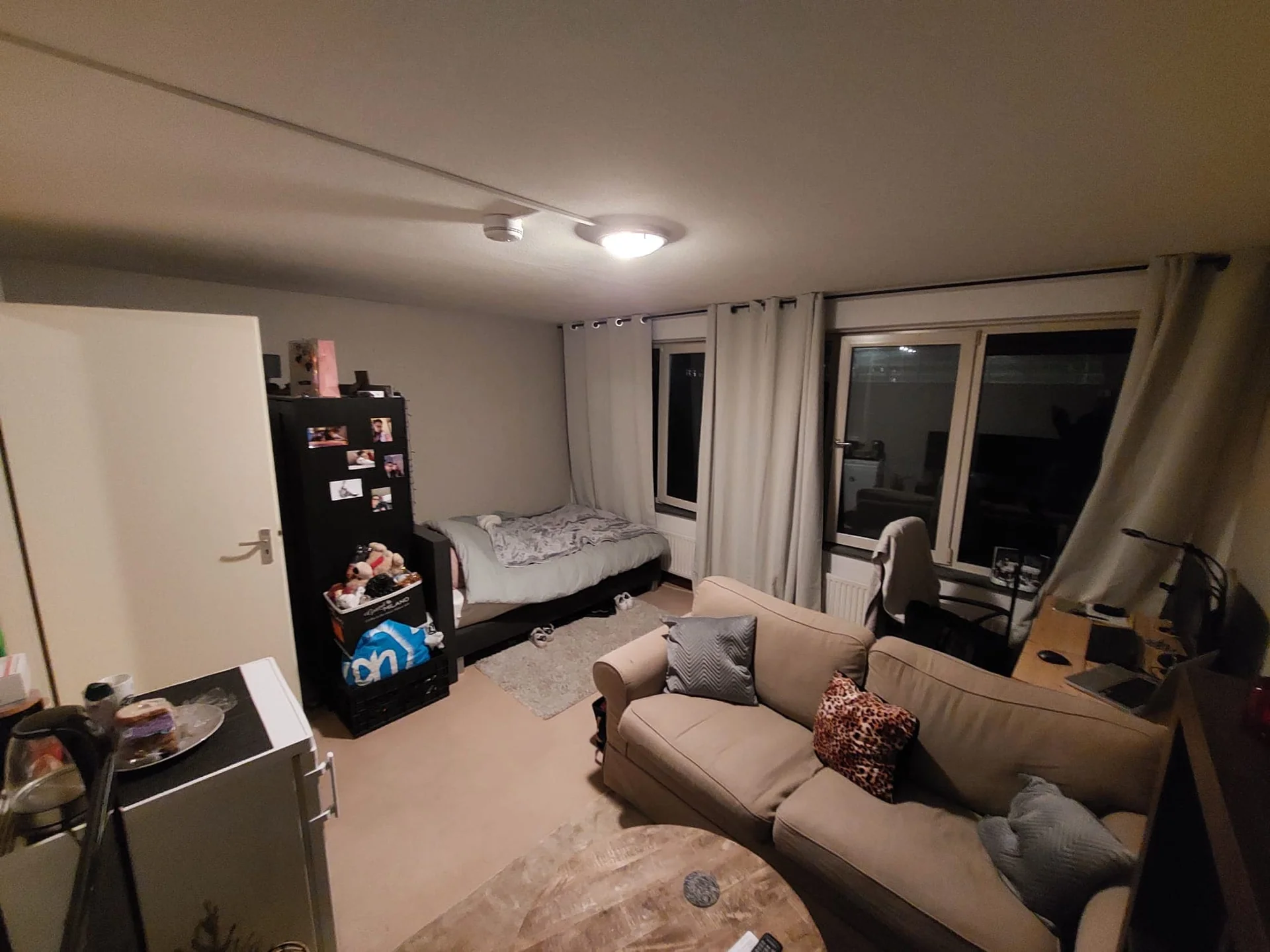 geblurde versie van de foto als achtergrond