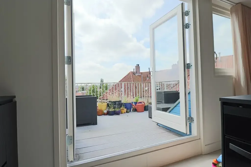 Foto van de Appartement gelegen aan de Linnaeuskade in Amsterdam