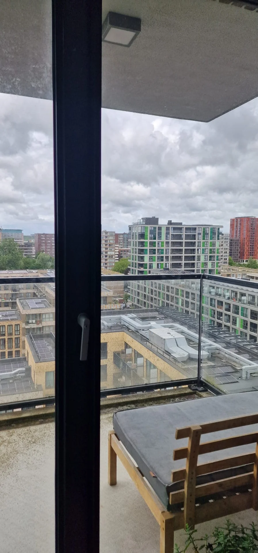 Foto van de Kamer gelegen aan de Overschiestraat in Amsterdam