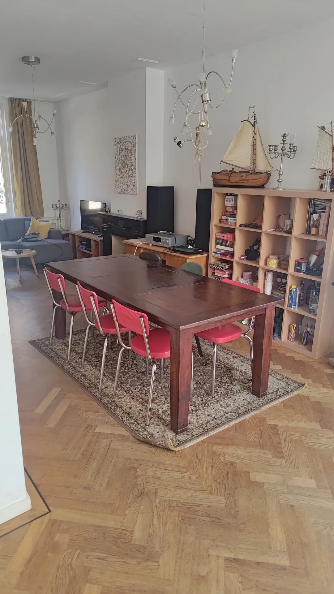 Foto van de Kamer gelegen aan de De Perponcherstraat in Den Haag