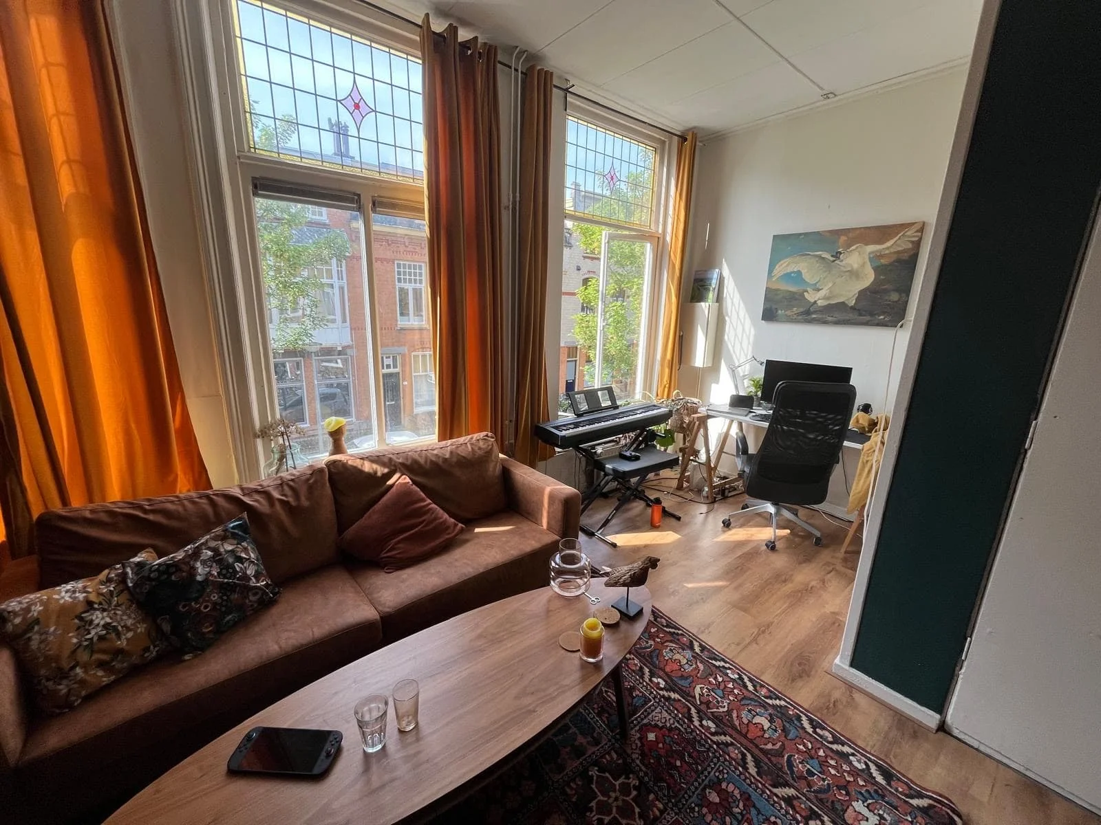geblurde versie van de foto als achtergrond