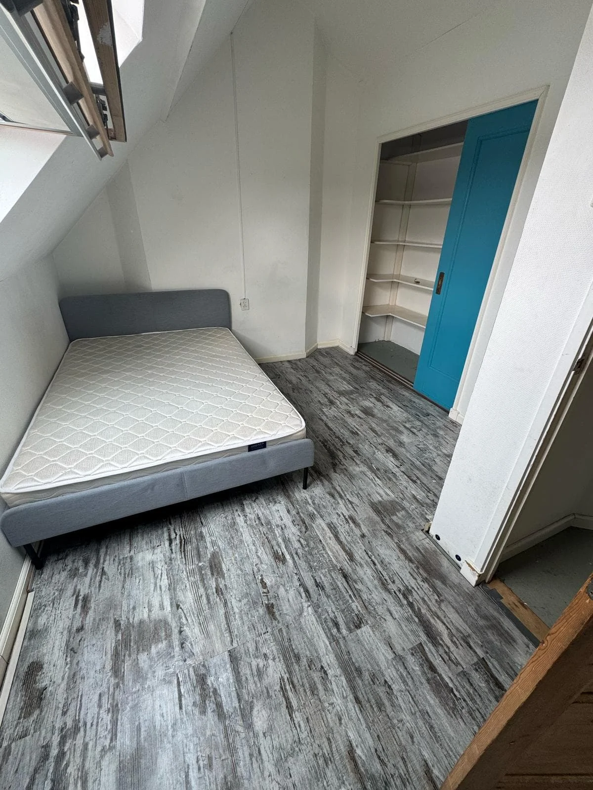 Foto van de Kamer gelegen aan de Rederijkerstraat in Den Haag