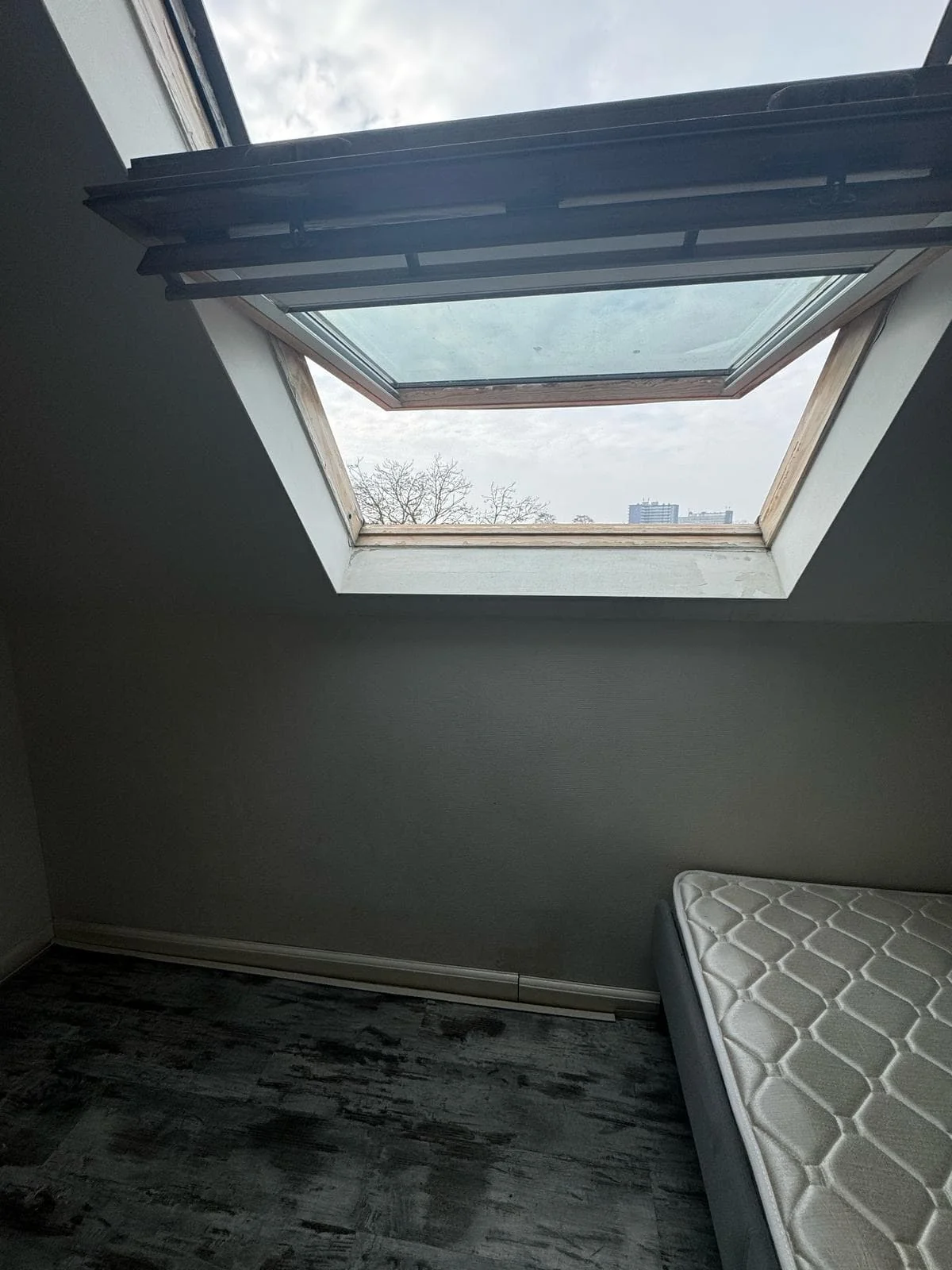 Foto van de Kamer gelegen aan de Rederijkerstraat in Den Haag