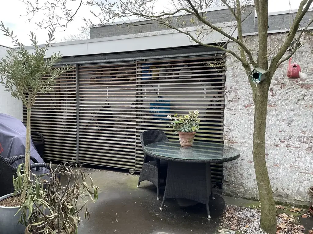 geblurde versie van de foto als achtergrond