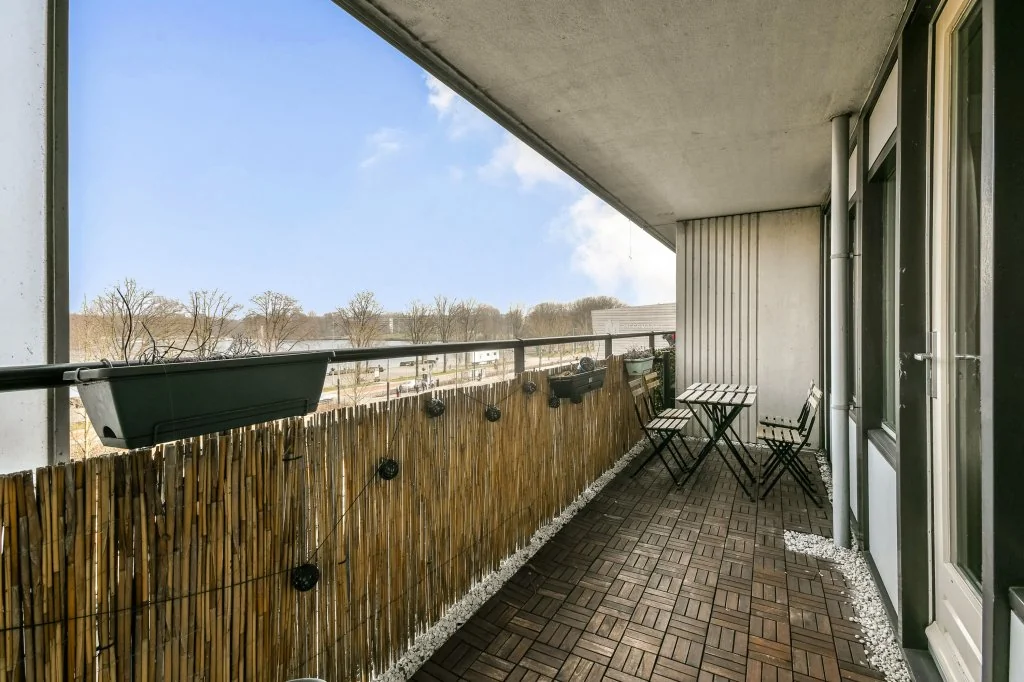 geblurde versie van de foto als achtergrond