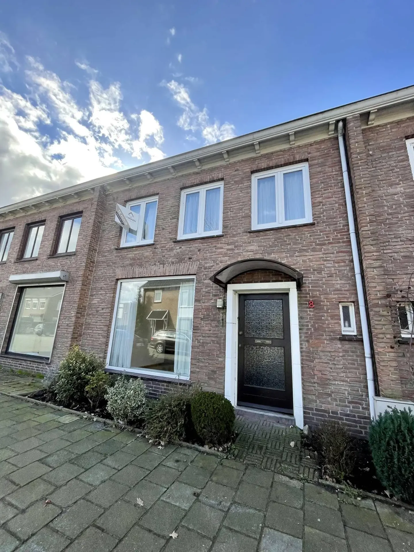 geblurde versie van de foto als achtergrond