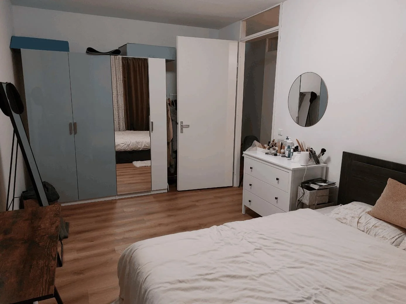 geblurde versie van de foto als achtergrond