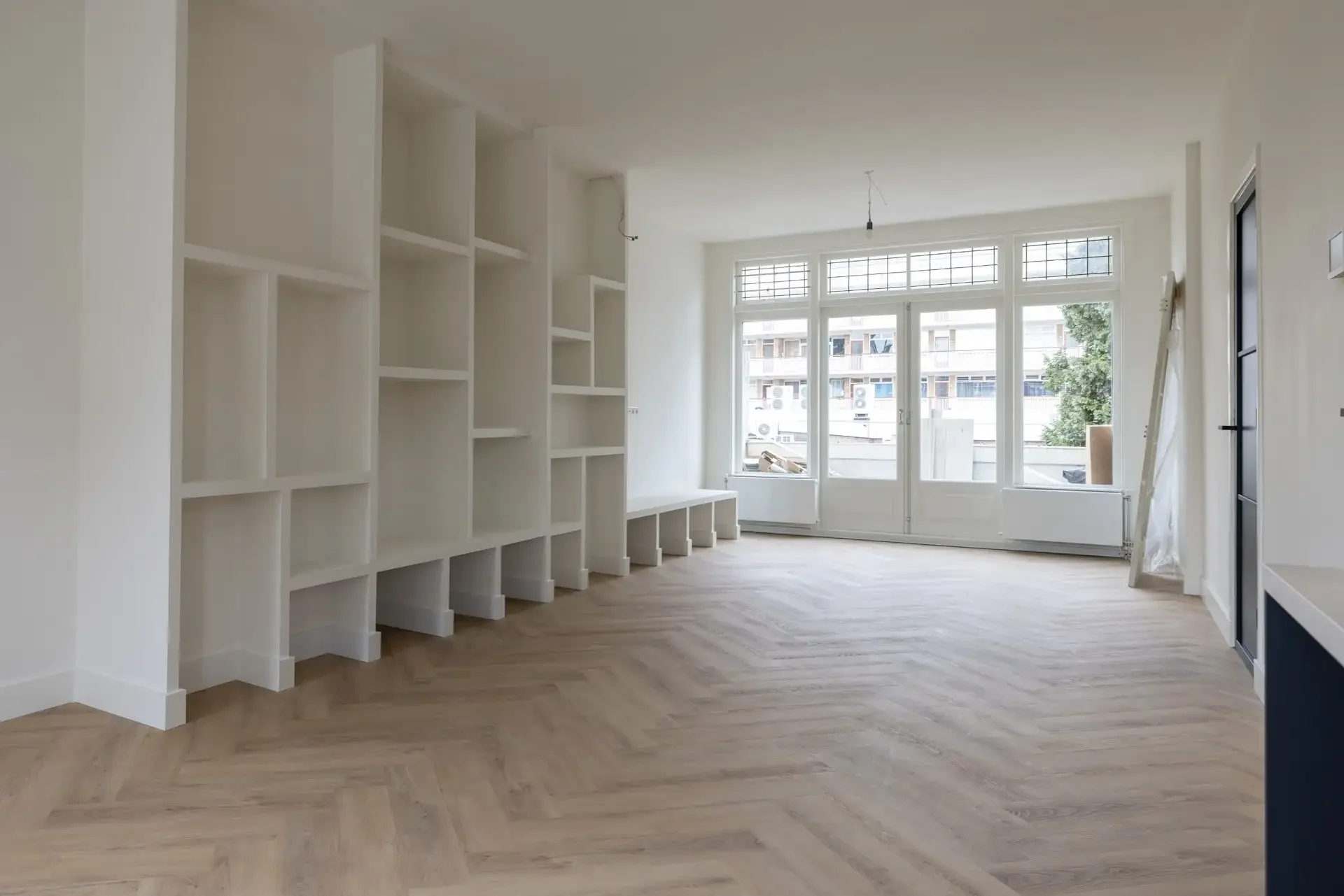 geblurde versie van de foto als achtergrond