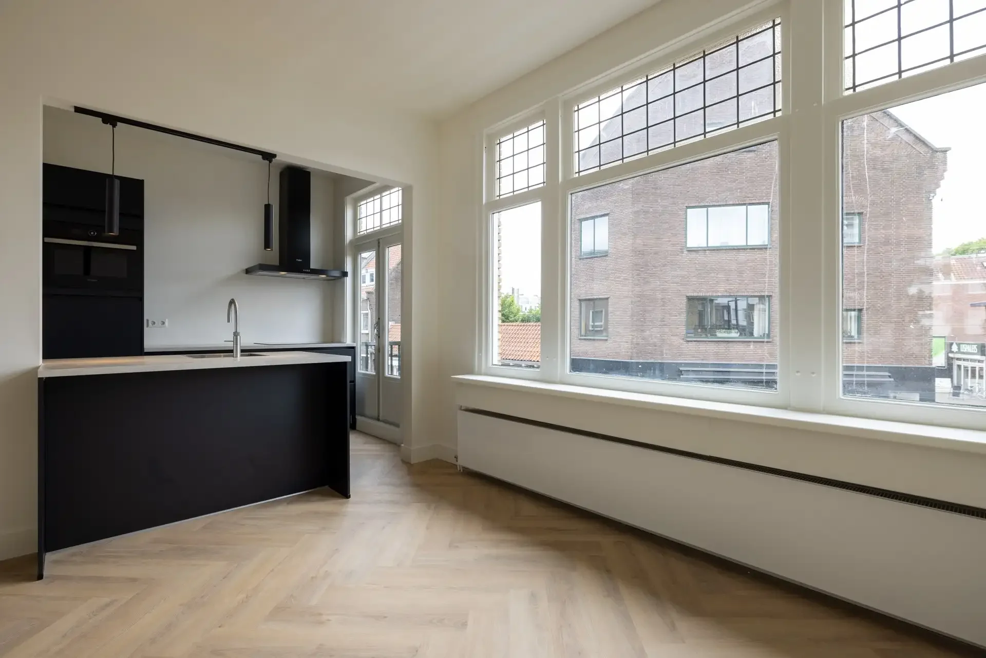 geblurde versie van de foto als achtergrond