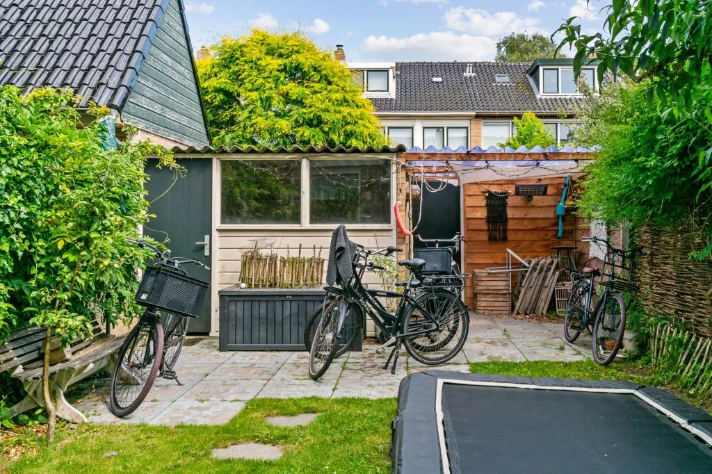 geblurde versie van de foto als achtergrond