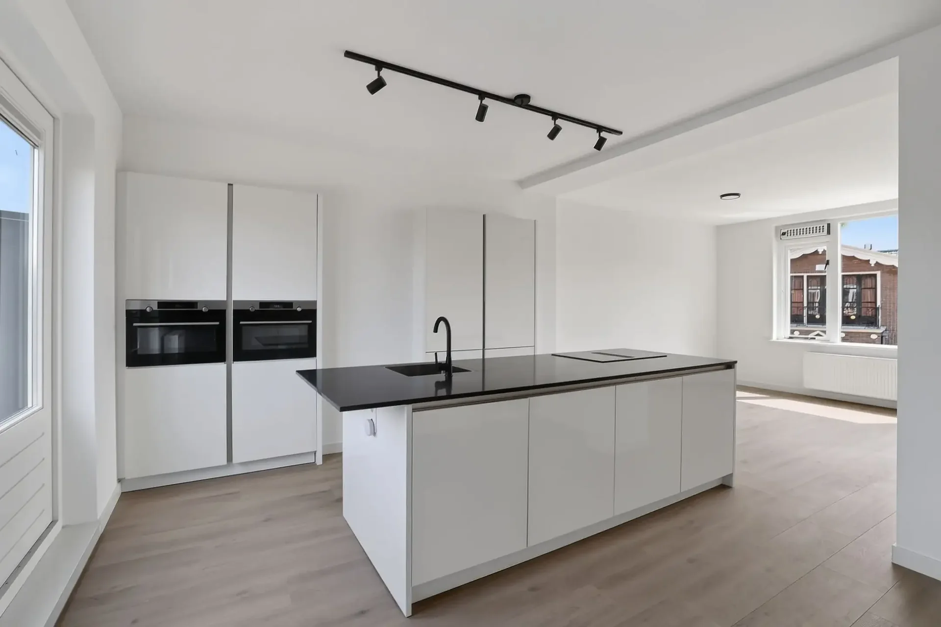 Foto van de Appartement gelegen aan de Dorpsstraat in Uithoorn