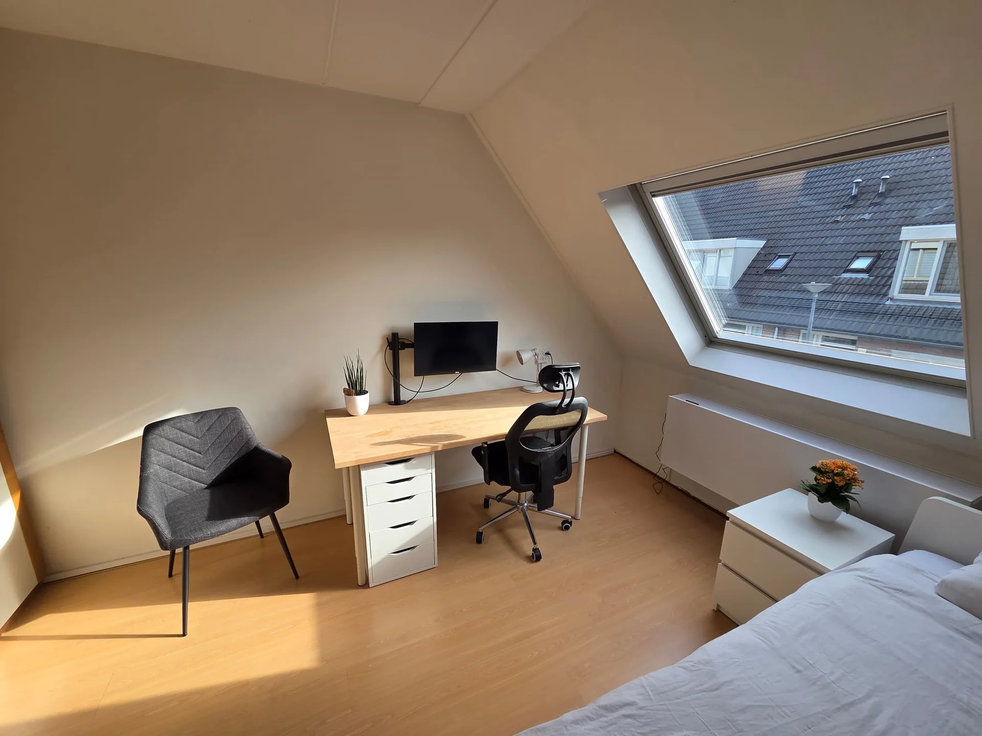 Foto van de Kamer gelegen aan de Olmendaal in Rotterdam