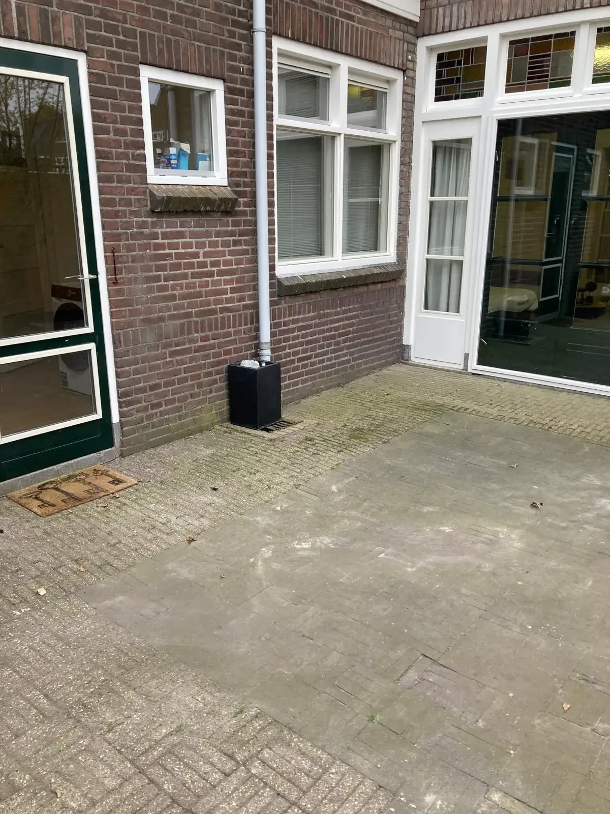 geblurde versie van de foto als achtergrond