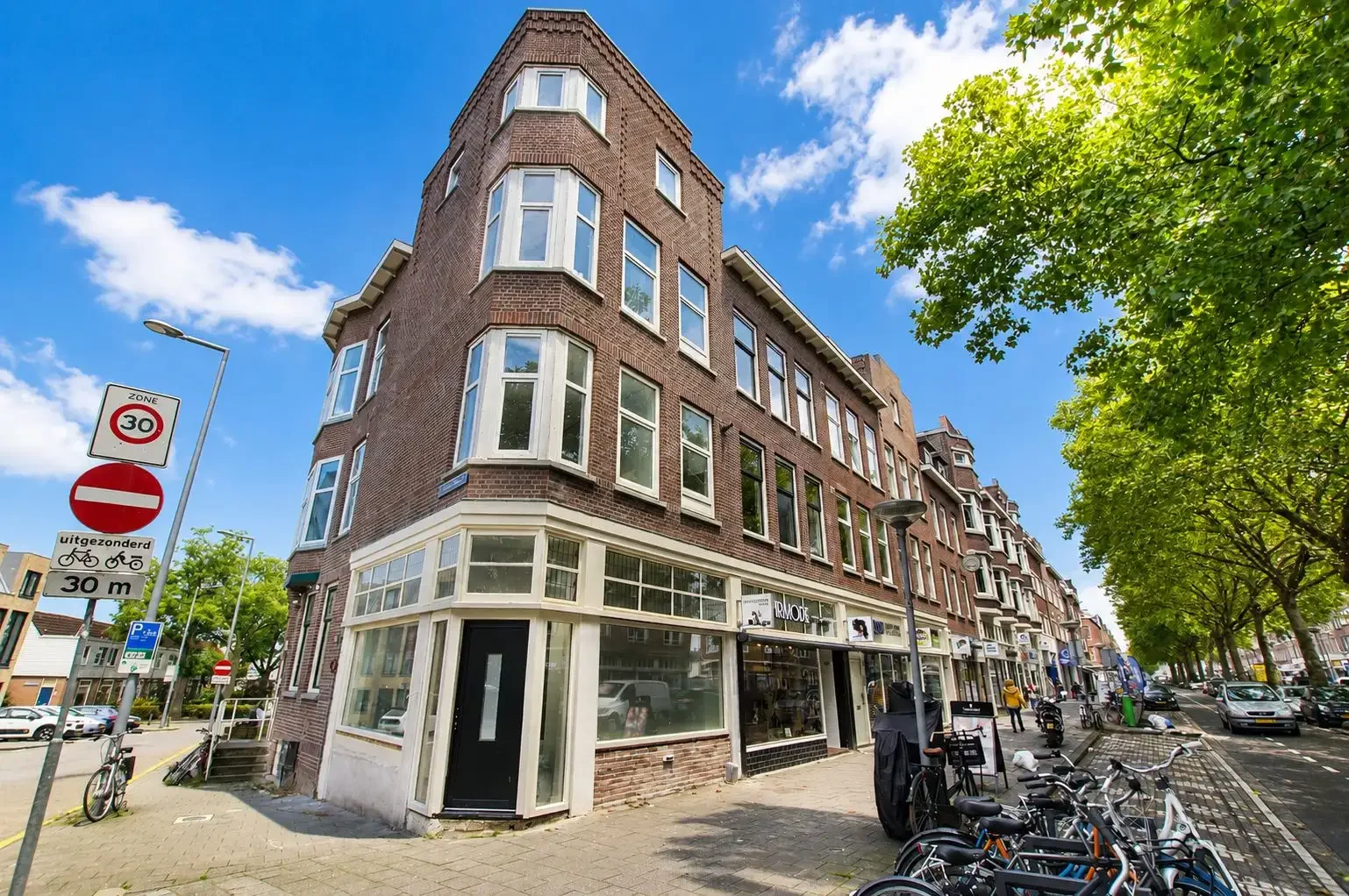 Foto van de Appartement gelegen aan de Groene Hilledijk in Rotterdam
