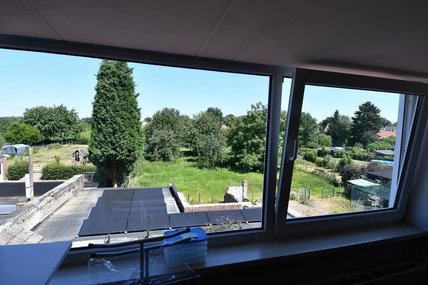 geblurde versie van de foto als achtergrond