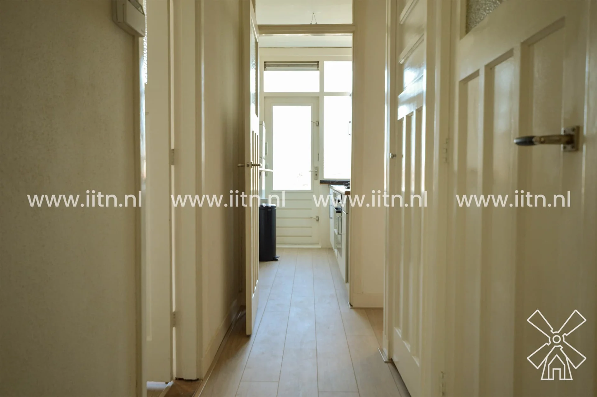 Foto van de Kamer gelegen aan de Goeverneurlaan in Den Haag