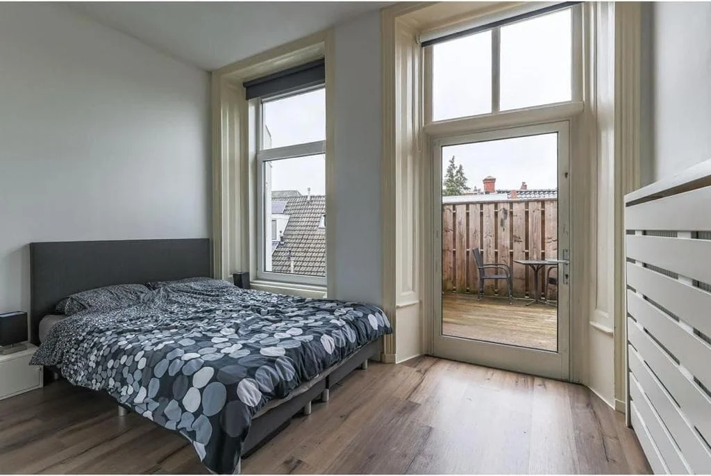 geblurde versie van de foto als achtergrond