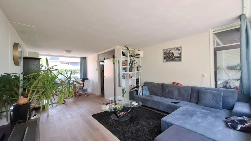 geblurde versie van de foto als achtergrond
