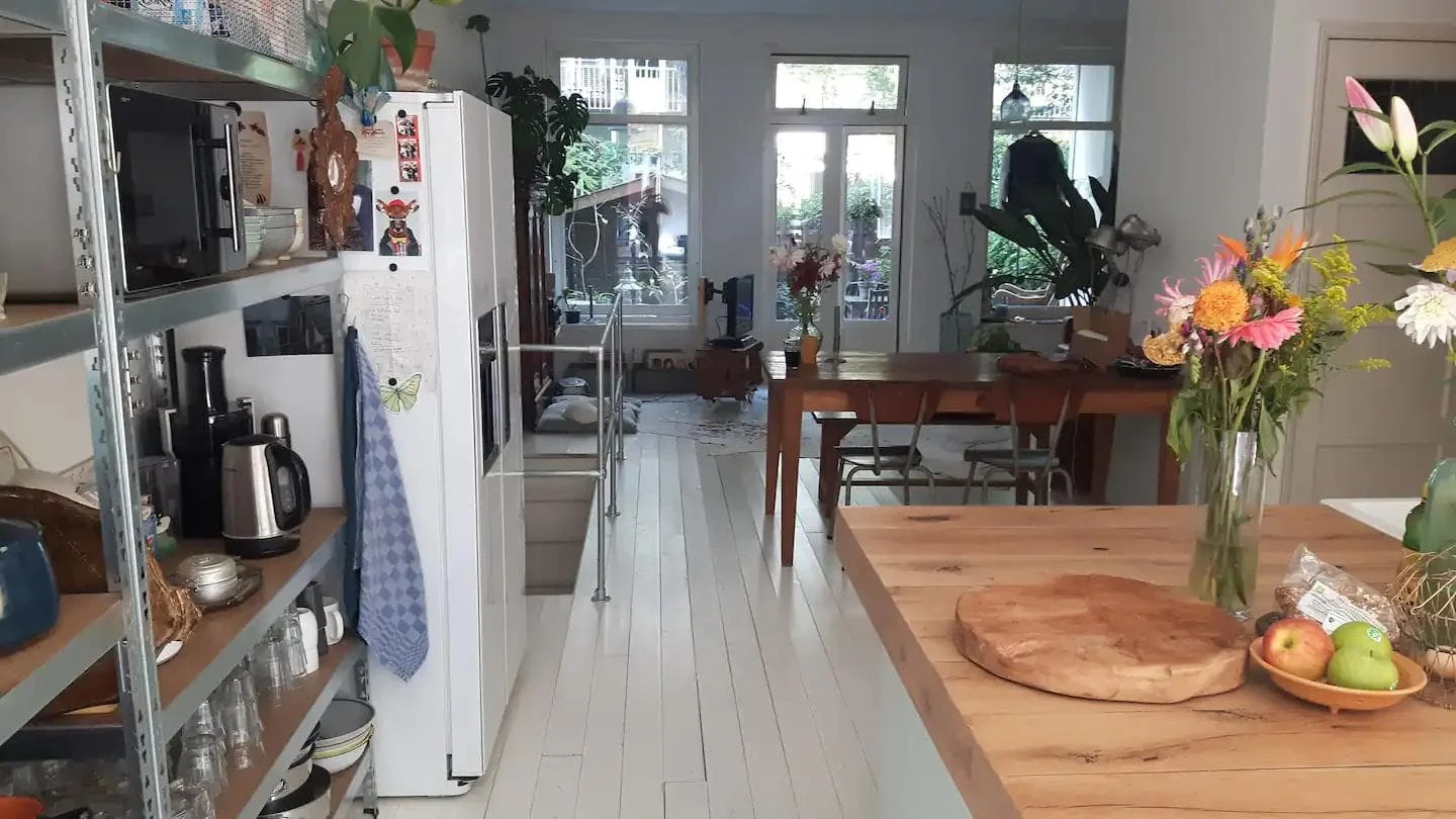 geblurde versie van de foto als achtergrond