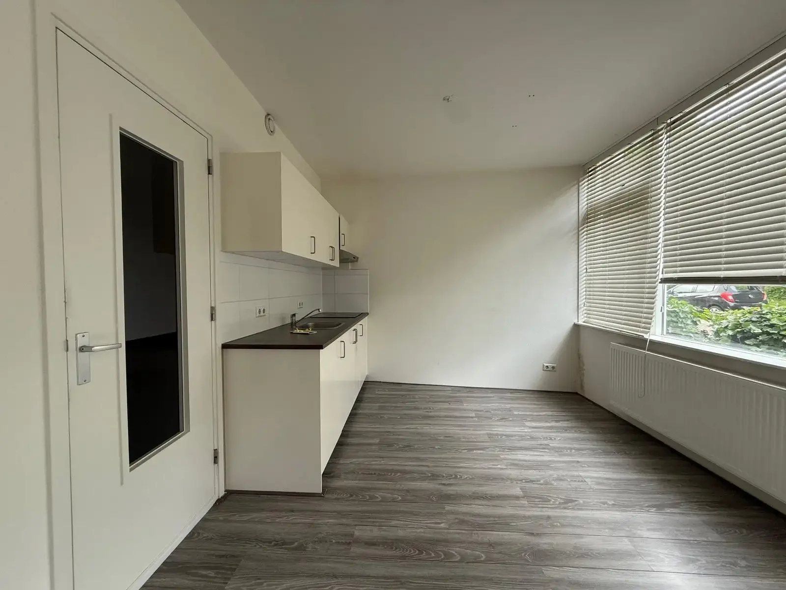 geblurde versie van de foto als achtergrond