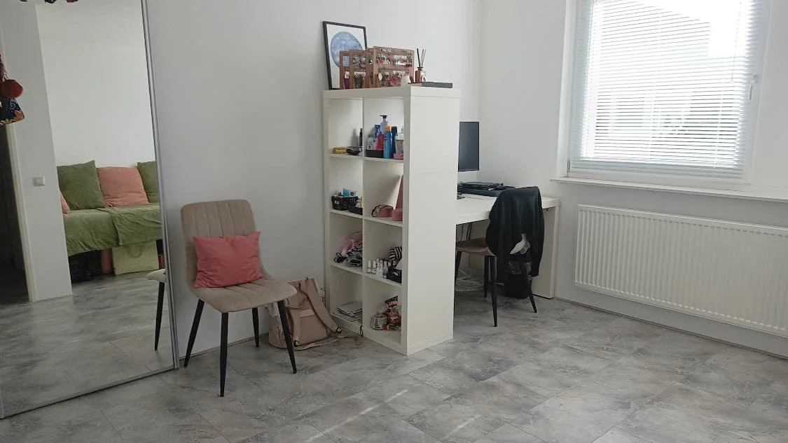 geblurde versie van de foto als achtergrond
