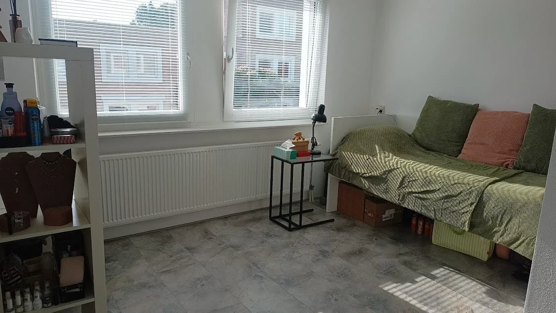 geblurde versie van de foto als achtergrond