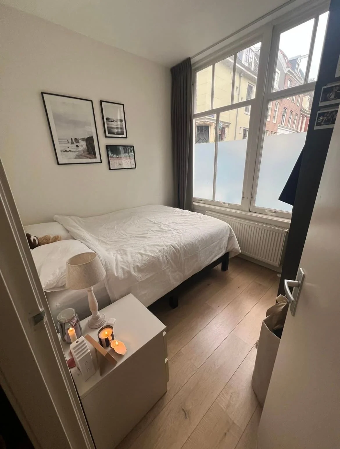 geblurde versie van de foto als achtergrond