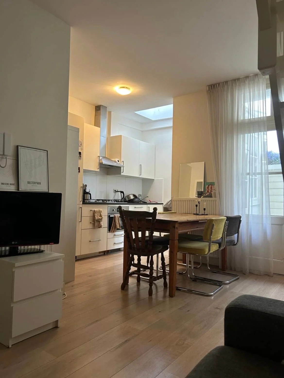 geblurde versie van de foto als achtergrond