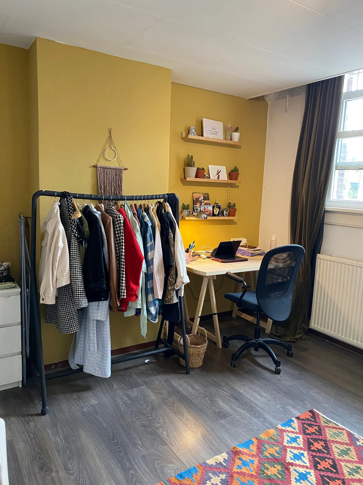 geblurde versie van de foto als achtergrond