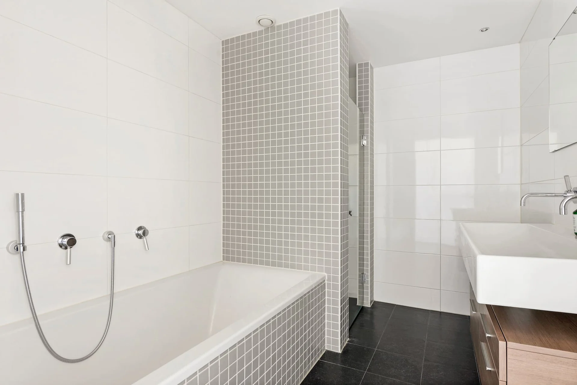 Foto van de Kamer gelegen aan de Balatonmeerlaan in Amsterdam