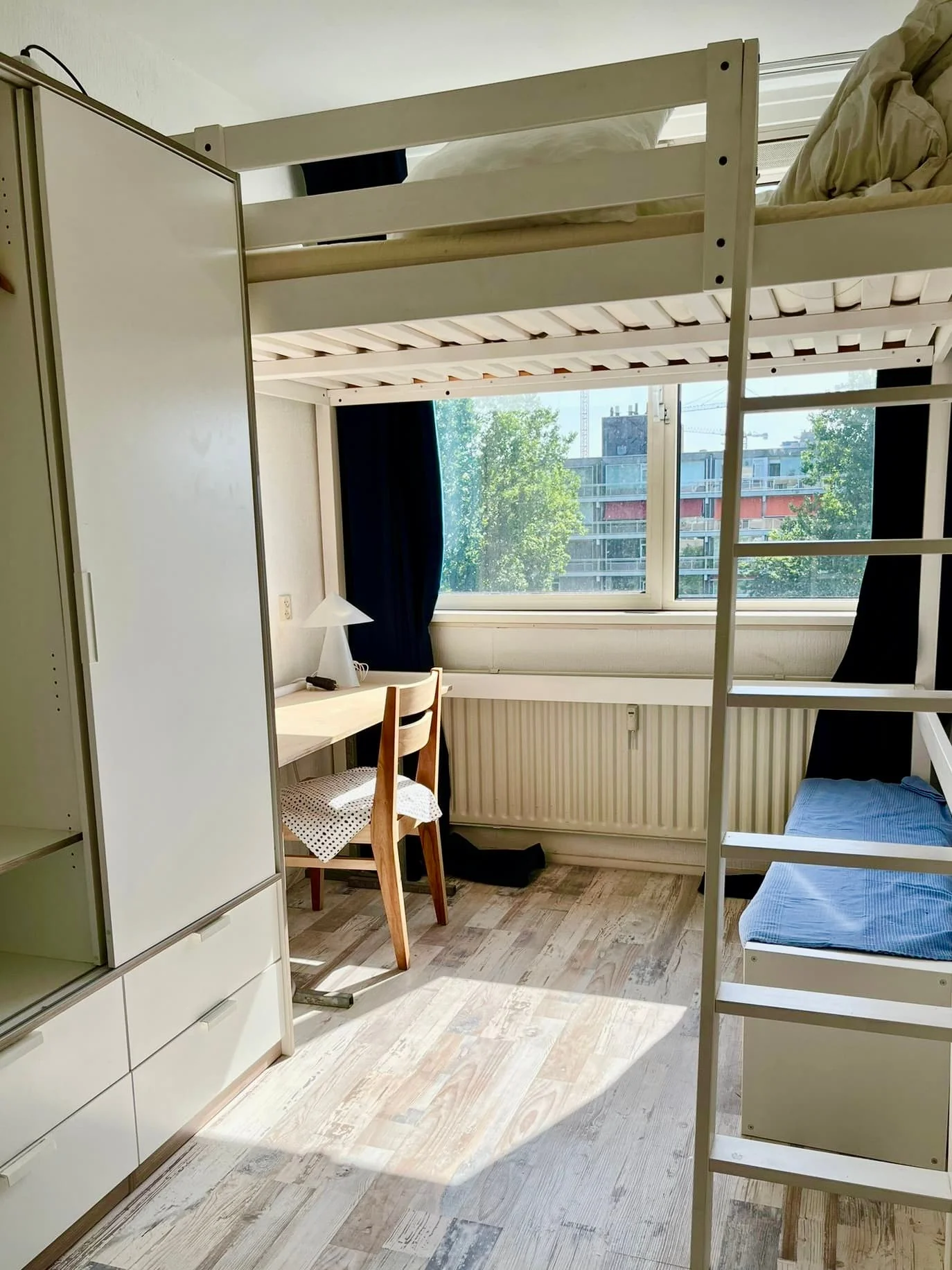 Foto van de Kamer gelegen aan de Laan van Parijs in Haarlem