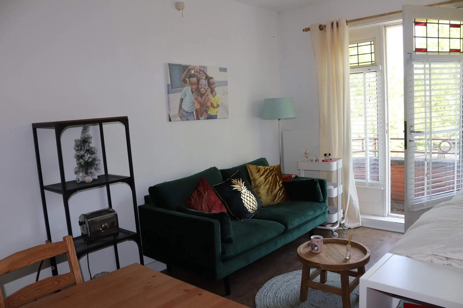geblurde versie van de foto als achtergrond