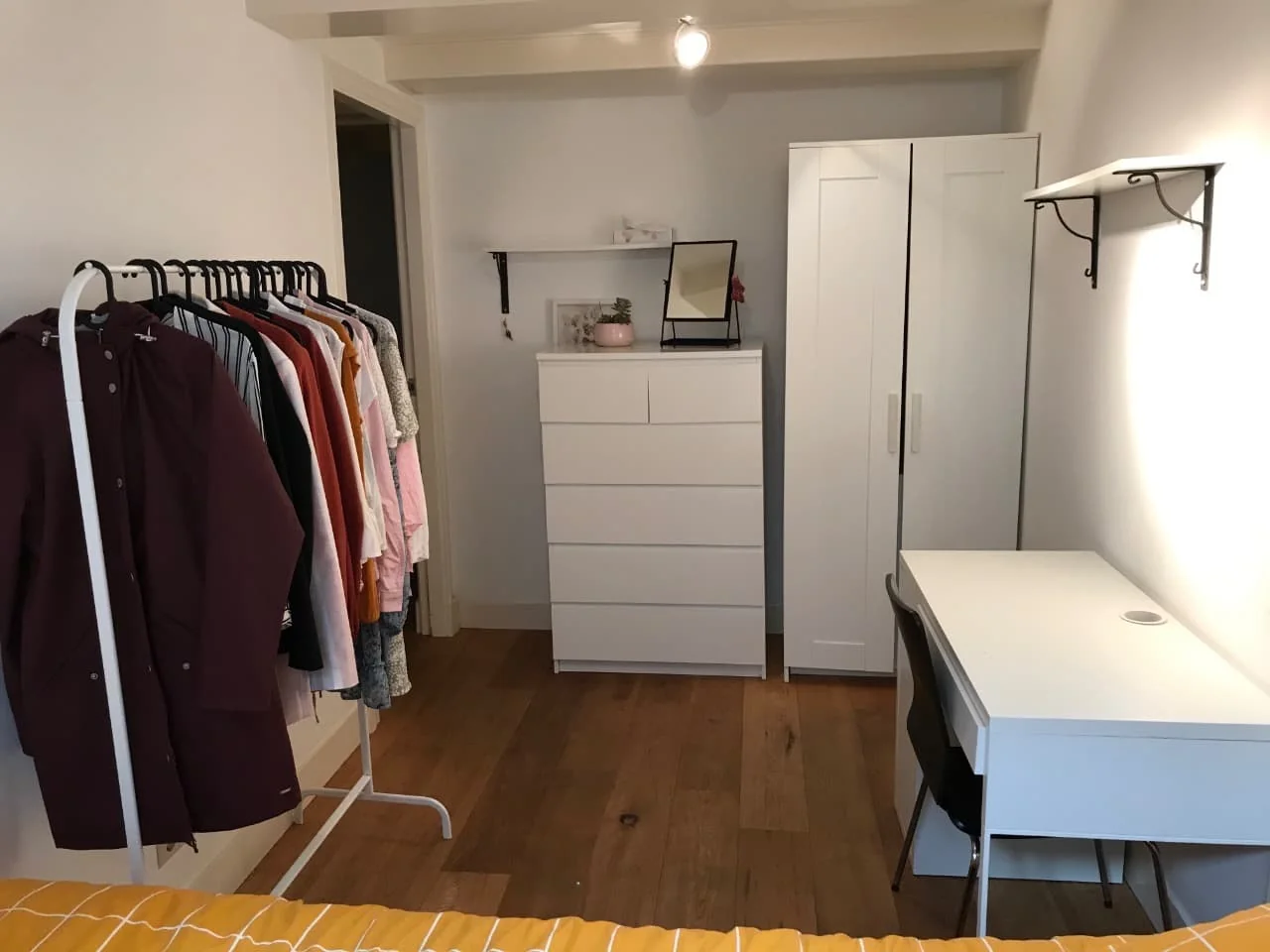 Foto van de Kamer gelegen aan de Prins Hendrikkade in Amsterdam