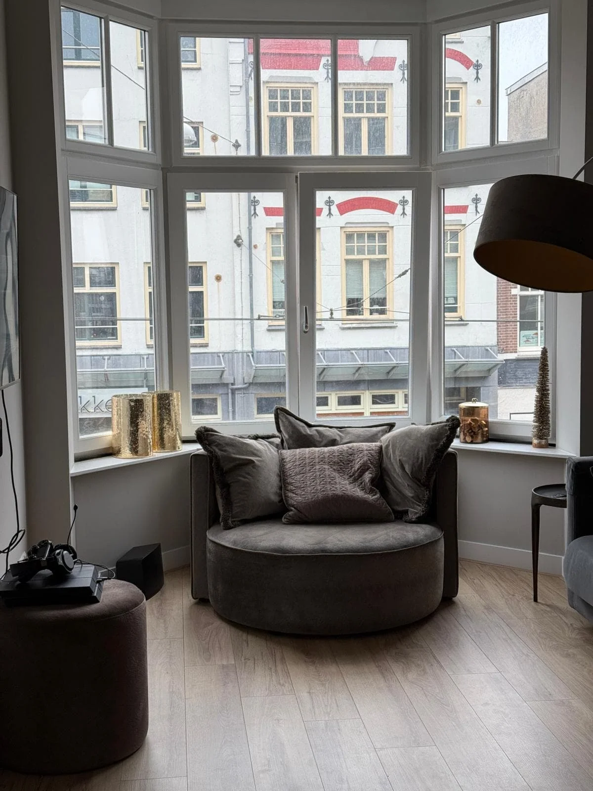 geblurde versie van de foto als achtergrond