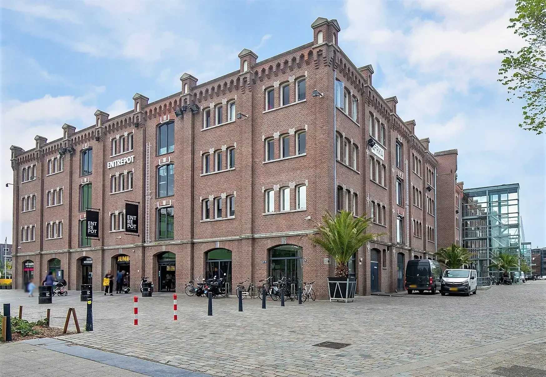 geblurde versie van de foto als achtergrond