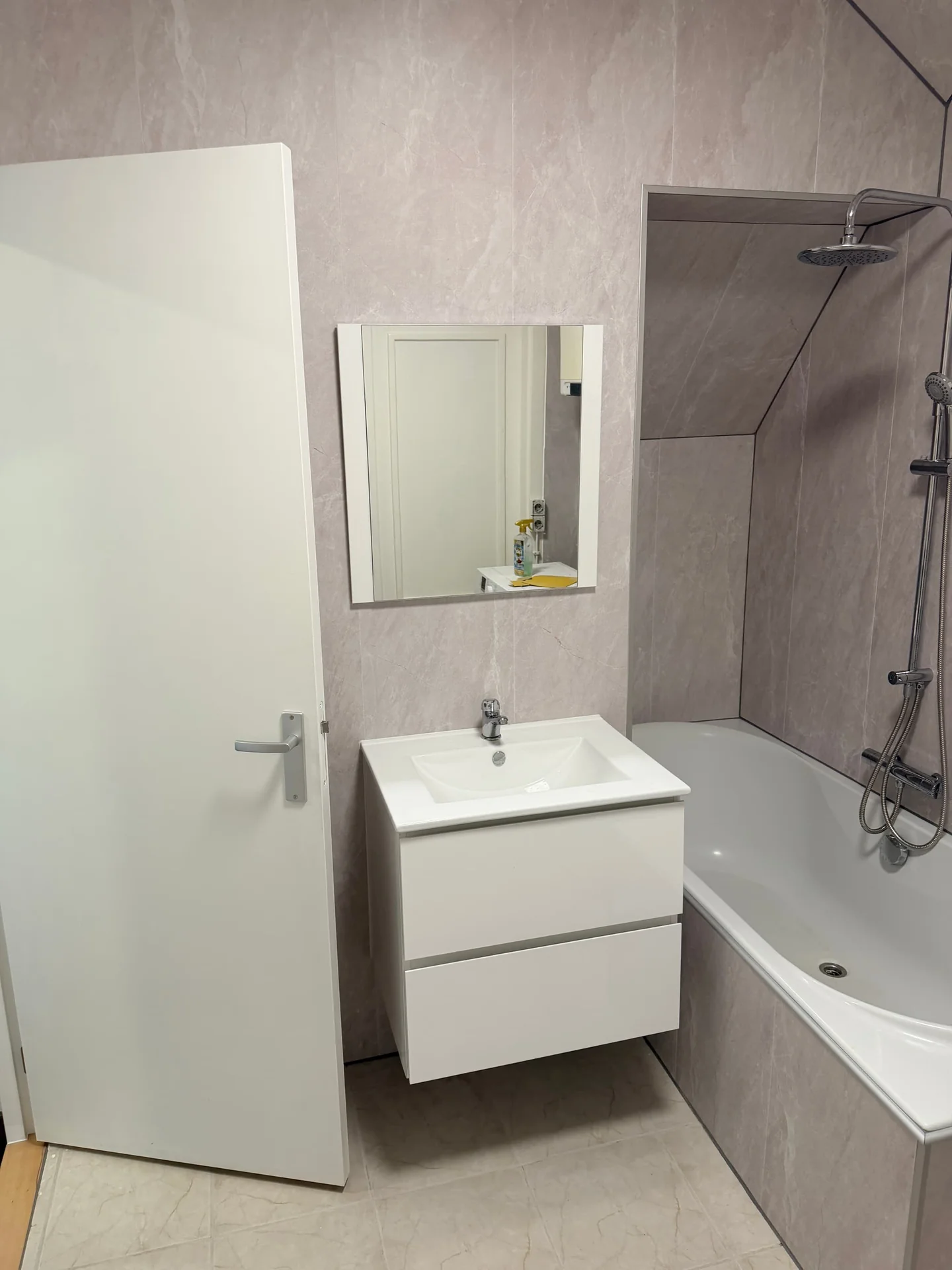 Foto van de Kamer gelegen aan de Texelsestraat in Rotterdam