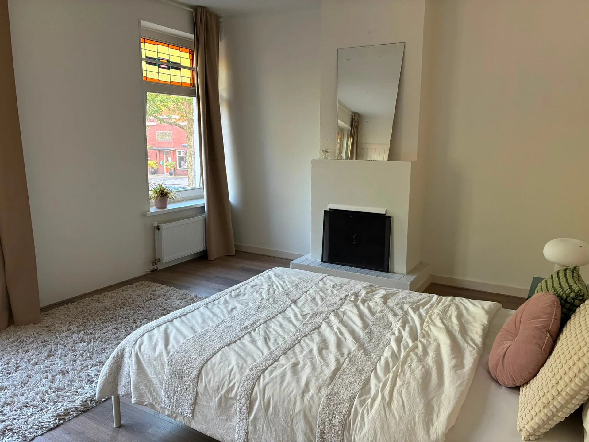 geblurde versie van de foto als achtergrond