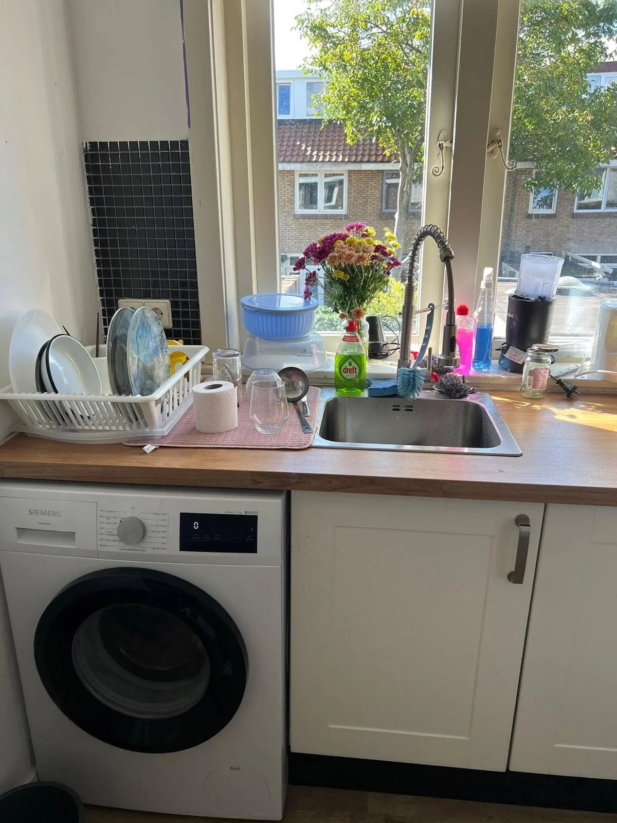 geblurde versie van de foto als achtergrond