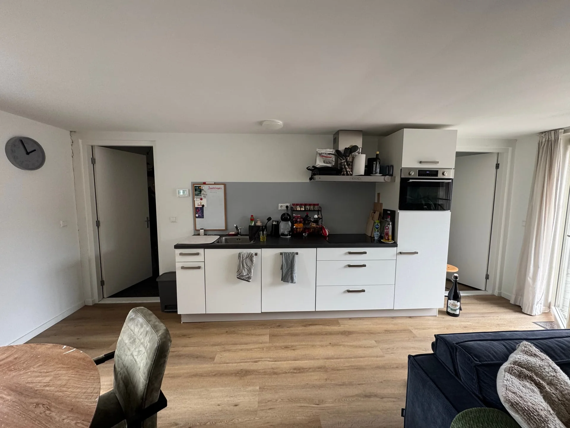 geblurde versie van de foto als achtergrond