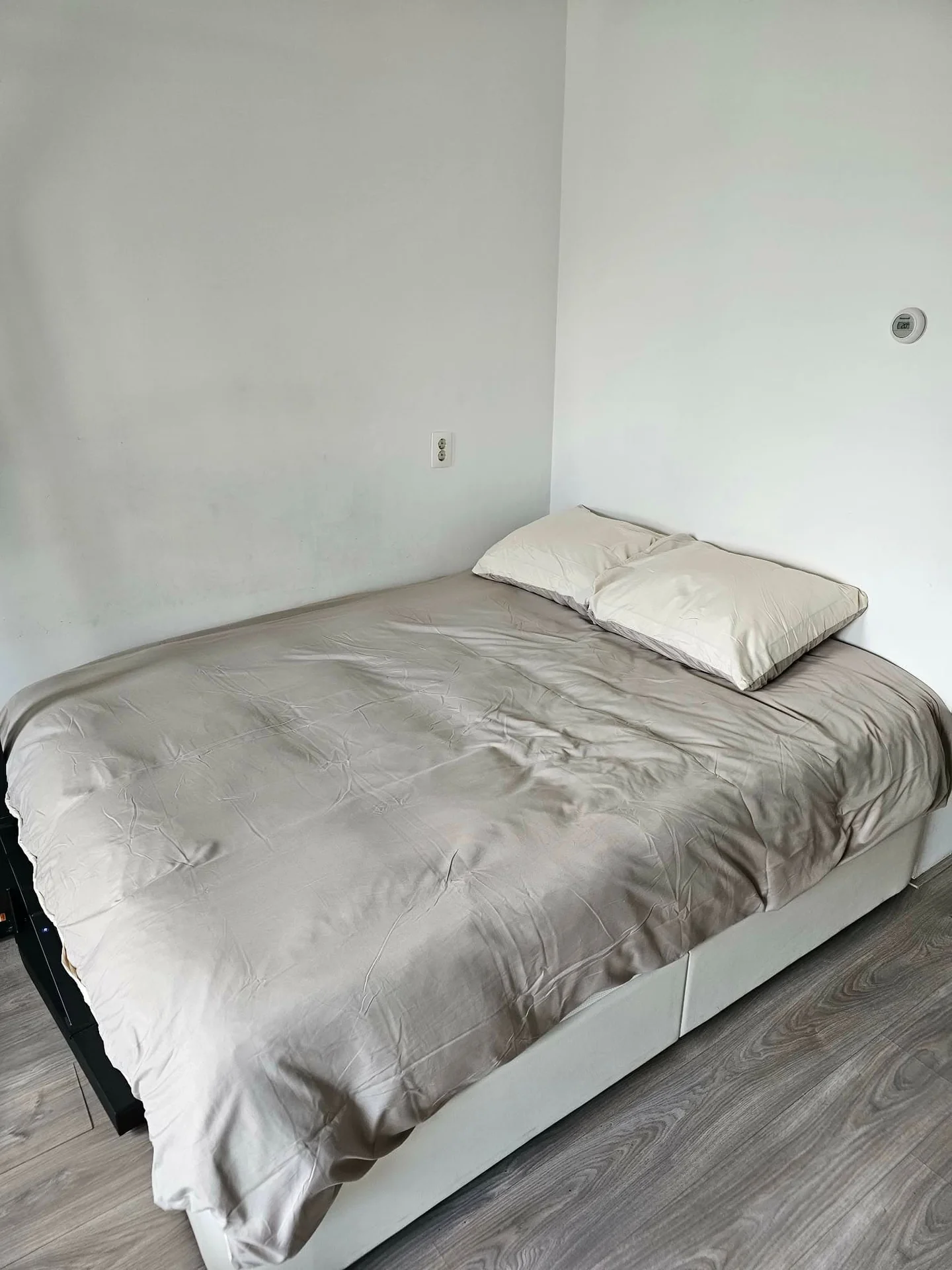 Foto van de Studio gelegen aan de Bezaanjachtplein in Amsterdam